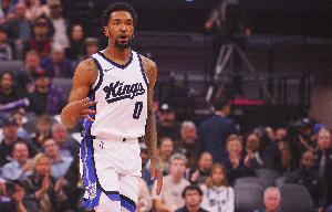 替补火力点！蒙克三节9中5拿下15分1板2助2断2帽