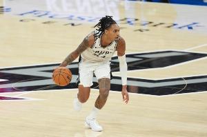 瓦塞尔：我们心态发生了变化更成熟了 准备好迈出下一步了