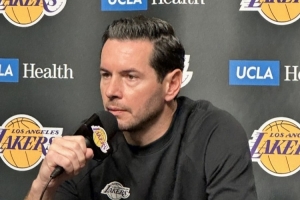 雷迪克：面对文班要把球传起来 29位教练都会研究如何面对他