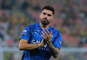 继续征战沙特联！斯基拉：利雅得新月有望与内维斯续约到2028年