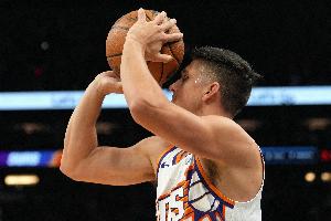 八倍镜在手！格雷森·阿伦三分还有 命中10记三分创个人单场新高