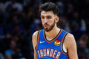 戴格诺特：霍姆格伦在多方面都有进步 他唯一在乎就是变得更优秀