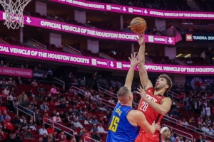 Spears：申京是联盟前15球员 我认为在低位他比约基奇更强