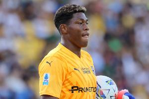 米兰德比！米体：米兰和国米都有意铃木彩艳 帕尔马要价2000万欧