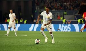 队报预测法国vs乌克兰首发：谢尔基和奥利塞首发，坎特搭档科内