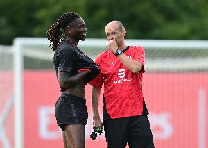 意天空：米兰明天恢复训练，恩昆库、莱奥、加比亚、迈尼昂回归