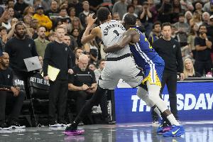 追梦：马刺很年轻&是一支季后赛级别的球队 但需要保持健康